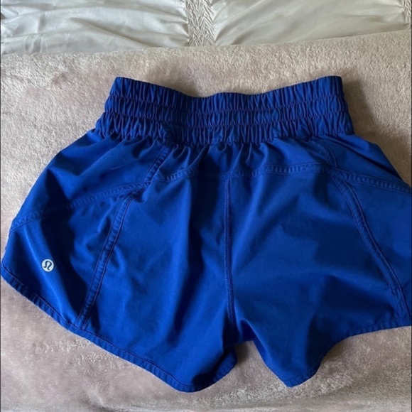 Lululemon Jet Stream Tracker Shorts size 4 - Picture 2 of 4